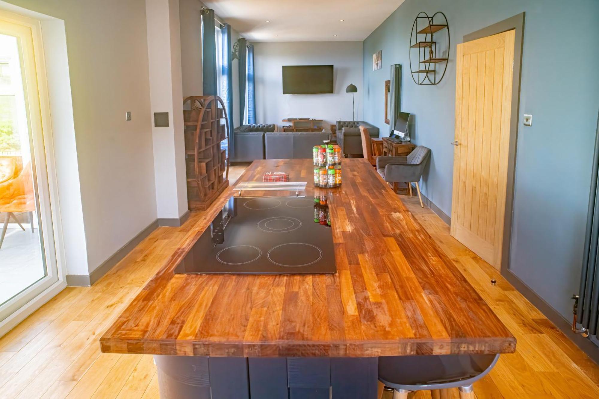 Luxury 4 Bedroom Cottage With Stunning Views Near Fairy Pools! Carbost  Extérieur photo
