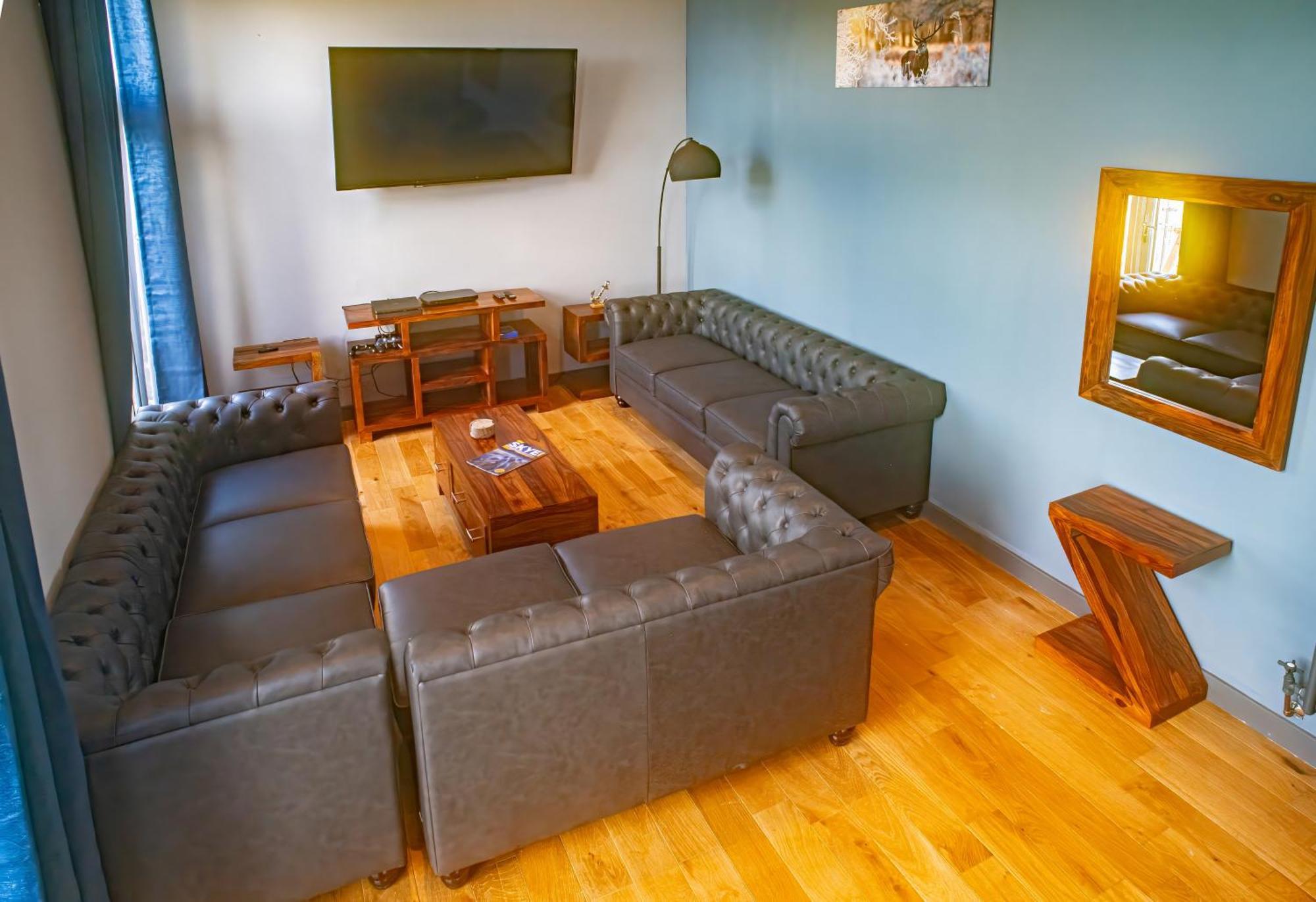Luxury 4 Bedroom Cottage With Stunning Views Near Fairy Pools! Carbost  Extérieur photo