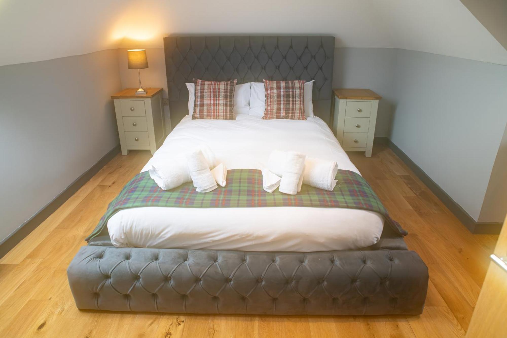 Luxury 4 Bedroom Cottage With Stunning Views Near Fairy Pools! Carbost  Extérieur photo